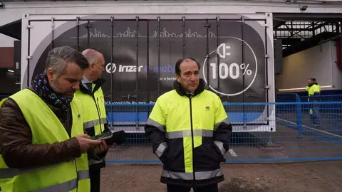 Borja Carabante, en la visita al Centro de Operaciones de la EMT en Fuencarral - Foto Ayuntamiento de Madrid