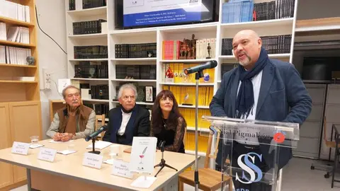 Jos&eacute; Luis Mar&iacute;n Aranda, Francisco Guti&eacute;rrez 
Carbajo, Marisol Esteban y Basilio Rodr&iacute;guez 
Ca&ntilde;ada - Foto Jos&eacute; Bell&oacute; Aliaga