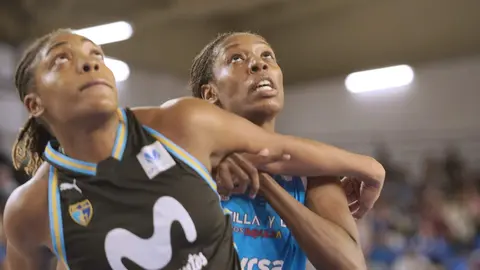 Perfumer&iacute;as Avenida - Women in Black - Web FEB