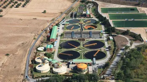 Instalaci&oacute;n pionera en Espa&ntilde;a destinada al control y eliminaci&oacute;n de micropl&aacute;sticos del agua residual - Foto Comunidad de Madrid