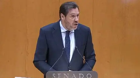 &Oacute;scar Puente durante su comparecencia en el Senado