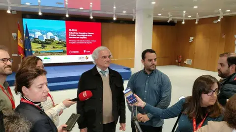 Declaraciones de Miguel Garrido de la Cierva y Fernando S&aacute;nchez previas a la jornada de Industria, energ&iacute;a y futuro en CEIM