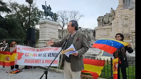 C&aacute;diz acoge una concentraci&oacute;n ciudadana en defensa de la Constituci&oacute;n y del Estado de Derecho