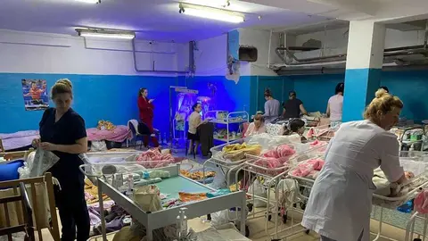Neonatos atendidos en el s&oacute;tano de un hospital en Kharkiv (Ucrania) - Foto de Unicef / O. Brynza