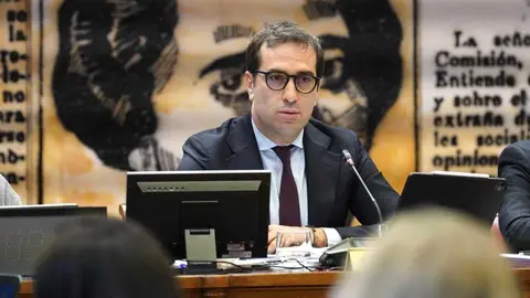 Carlos Cuerpo, ministro de Econom&iacute;a, Comercio y Empresa comparece en la Comisi&oacute;n de Econom&iacute;a del Senado - Foto del Ministerio de Econom&iacute;a