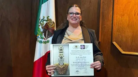 Beatriz Saavedra Gast&eacute;lum, Premio Reina Roja de Palenque