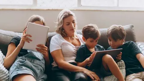 La Federaci&oacute;n Espa&ntilde;ola de Familias Numerosas pide al Gobierno apoyo a las madres para que tener m&aacute;s hijos no penalice social ni laboralmente