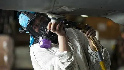 Una trabajadora de la industria