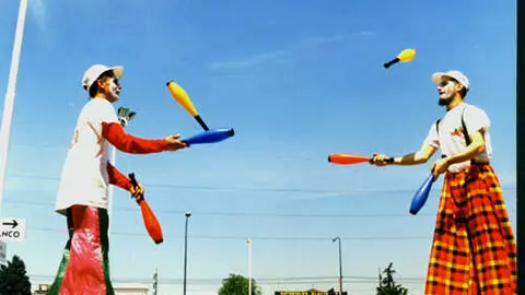 Malabaristas callejeros - Imagen de Archivo