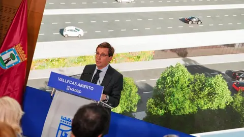 Almeida presenta el proyecto de transformaci&oacute;n del entorno del Puente de Vallecas - Foto Ayuntamiento de Madrid