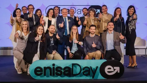El ministro Jordi Hereu con asistentes al EnisaDay - Foto del Ministerio de Industria y Turismo