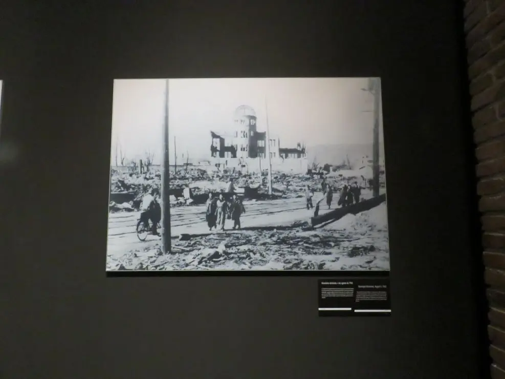 exposición El Muro de Berlín. Un mundo dividido en la Fundación Canal (8)