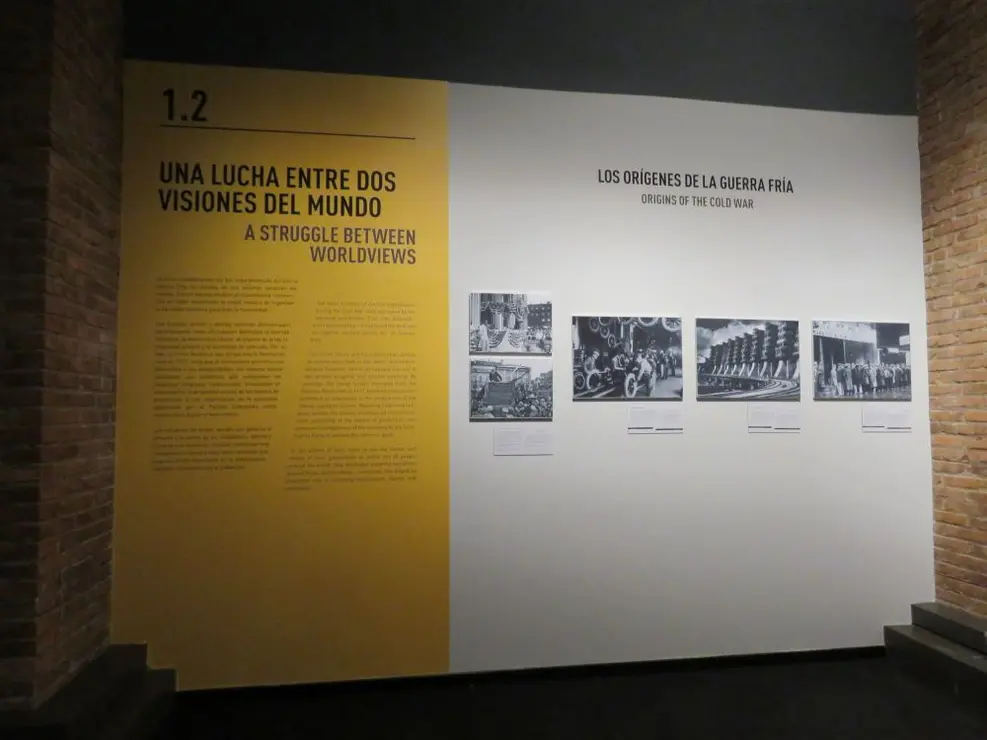 exposición El Muro de Berlín. Un mundo dividido en la Fundación Canal (9)