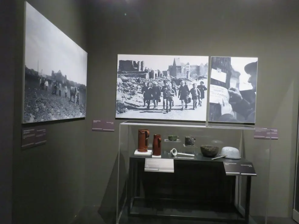 exposición El Muro de Berlín. Un mundo dividido en la Fundación Canal (19)
