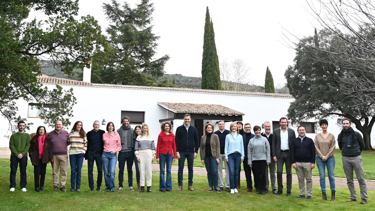 El Gobierno de Pedro Sánchez reunido en Quintos de Mora (Toledo) - Foto de Moncloa