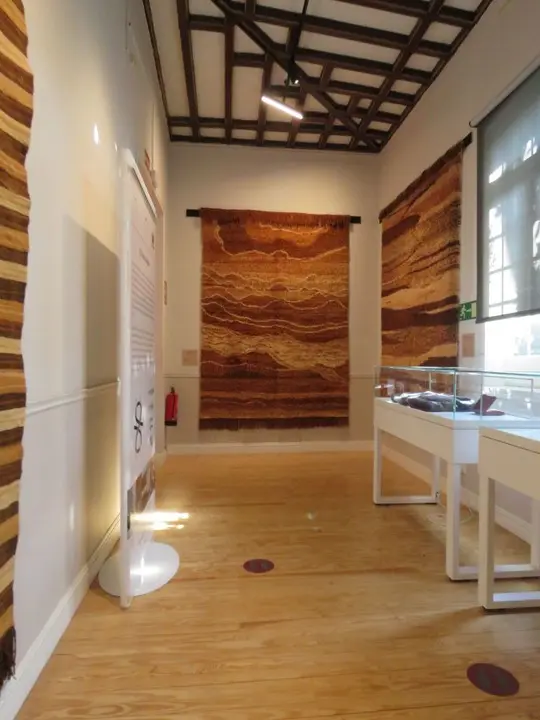 En la Real Fábrica de Tapices exposición Paisajes Tejidos de Atelier Talasin (12)