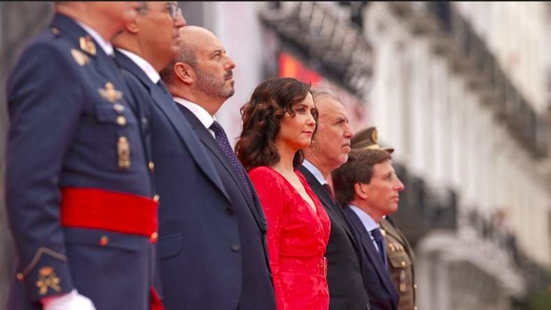 Díaz Ayuso, en el acto cívico-militar en homenaje a  los Héroes del 2 de Mayo de 1808 - Comunidad de Madrid