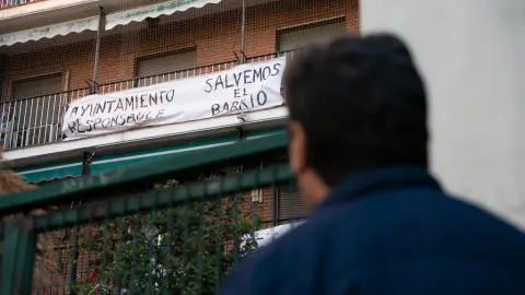 Los vecinos de la Ermita del Santo declaran la guerra al ‘pelotazo’ urbanístico de Almeida y llevarán el caso a los tribunales