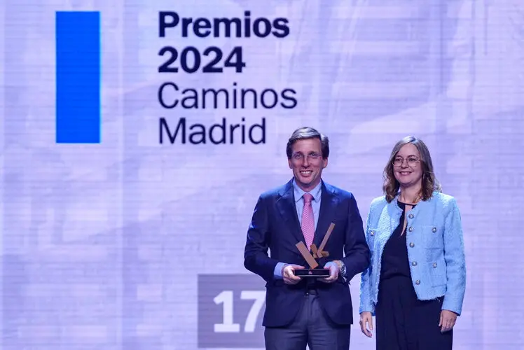 La M-30 recibe el Premio Caminos 2024 por sus 50 años de servicio público