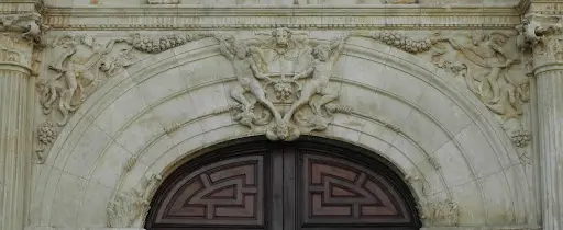 Fachada Universidad de Alcal&aacute; de Henares - Francisco Pe&ntilde;a