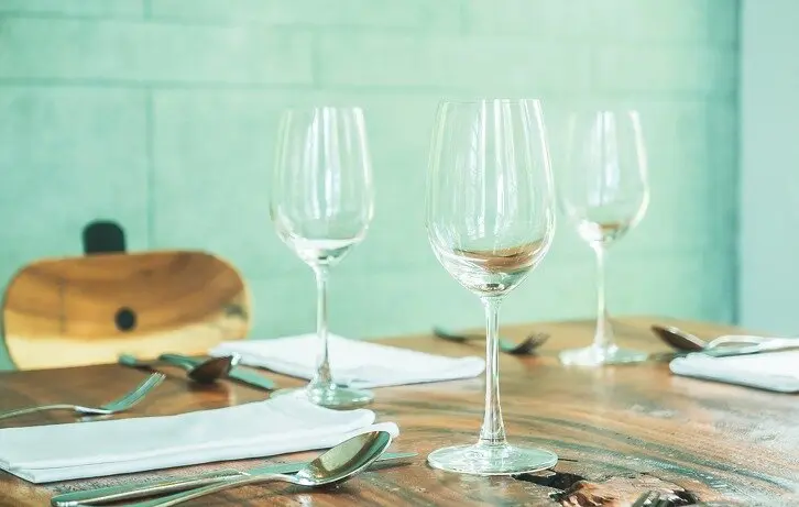 Gastronomía - Vino - mrsiraphol