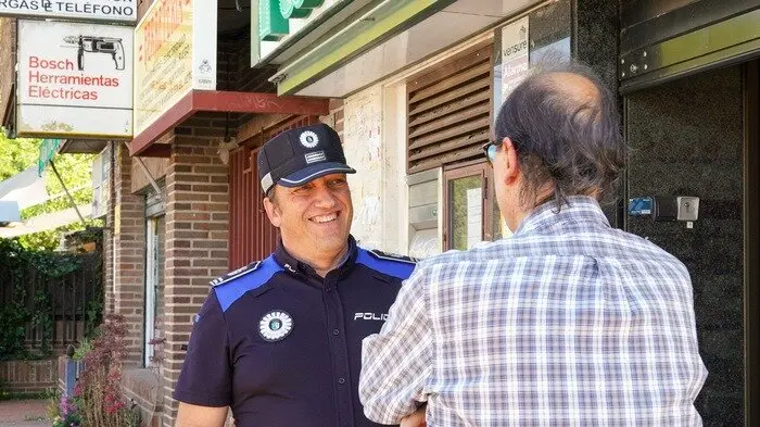 POLICÍA DE BARRIO LAS ROZAS