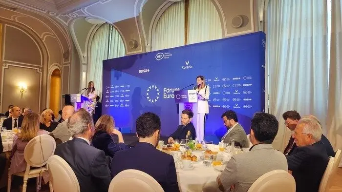María José Sáenz de Buruaga en Nueva Economía Fórum