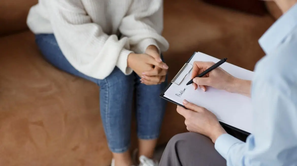 profesores para la prevención del suicidio y autolesiones de adolescentes