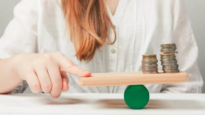 Economía - Déficit económico - Freepik