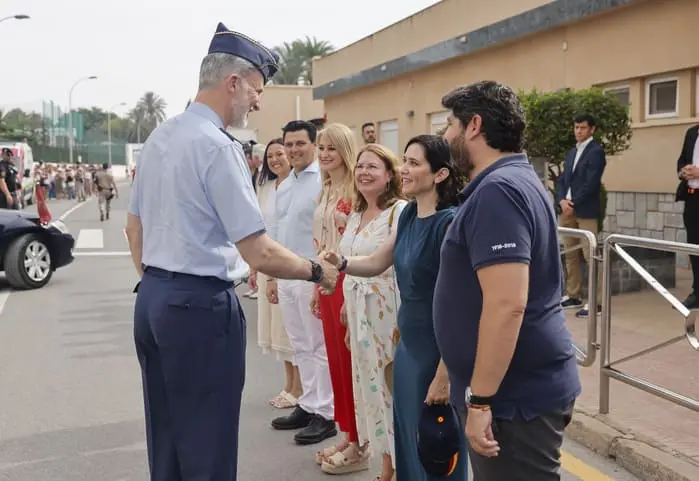 Felipe VI preside el homenaje a la Patrulla Águila en su 40º aniversario con la presencia de Ayuso en San Javier - Comunidad de Madrid