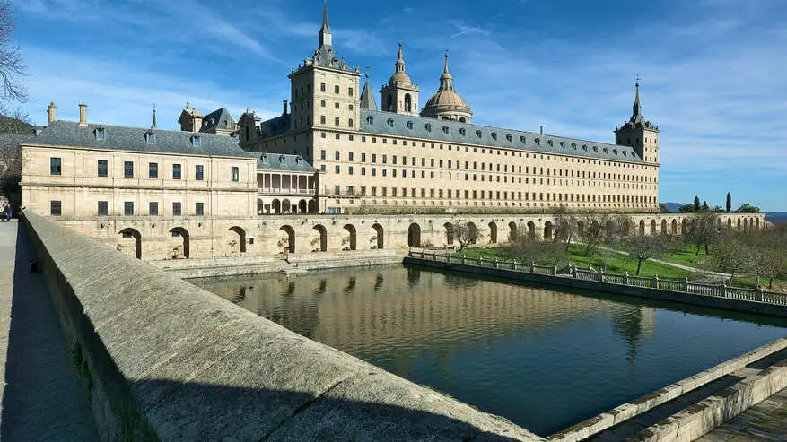 Real Centro Universitario Escorial-María Cristina