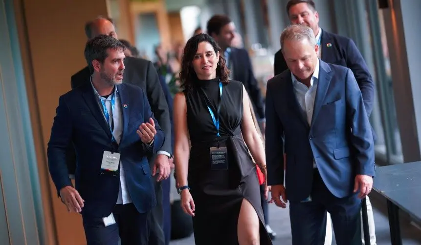 Isabel Díaz Ayuso, durante su visita a la sede de Google en Nueva York  - Foto Comunidad de Madrid