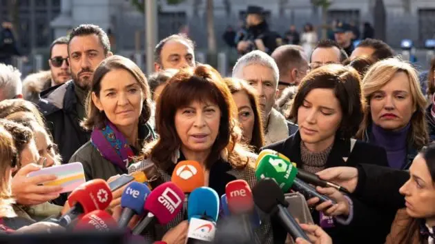 La ministra Redondo, en una atención a medios | Foto del PSOE