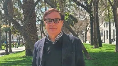 Iñaki Martínez, abogado y autor de la novela Manto de silencio.