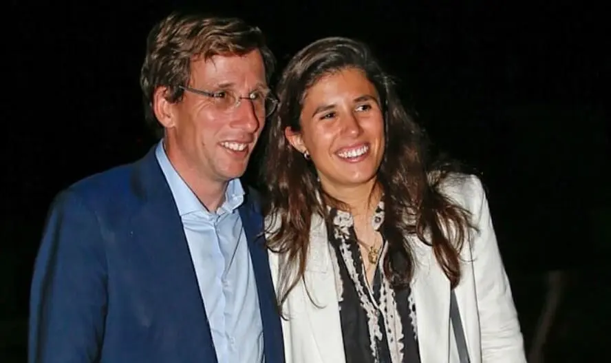 Almeida, con su esposa Teresa Urquijo  |Foto de Instagram