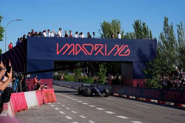 Sainz en el roadshow de Madring