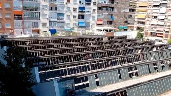 nave municipal ubicada en el número 138 de la calle Doctor Esquerdo