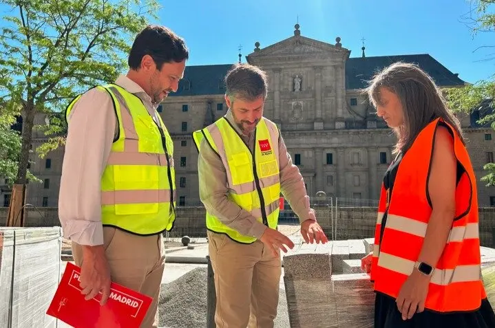 El consejero García Martín, durante su visita a San Lorenzo del Escorial - Foto Comunidad de Madrid