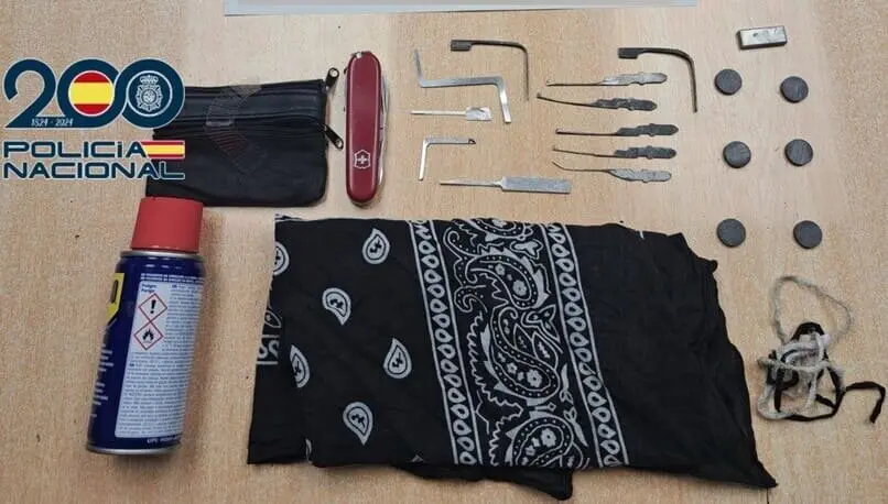 Las herramientas de los presuntos autores | Foto de la Policía Nacional