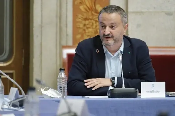 pedro-barrero-denuncia-que-los-trabajadores-cobran-0055655