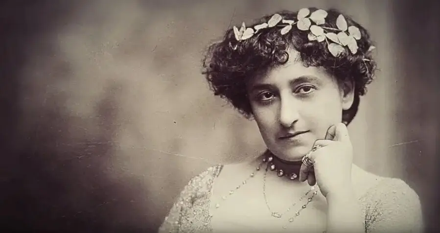 María Guerrero