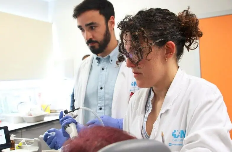 Doctores Pablo García y Lorena Sanz - Foto Hospital Universitario de Torrejón