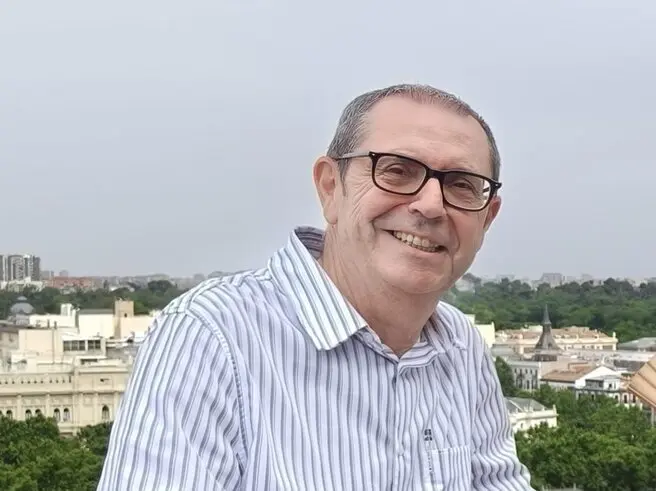 Javier Mancilla, presidente de la Asociación de arquitectos y aparejadores afectados