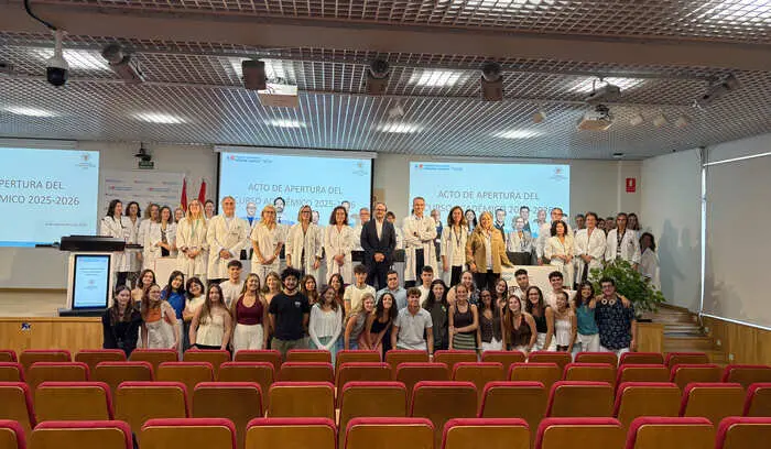 Acto de apertura del curso académico de Medicina 2025-2026 en el HUIL