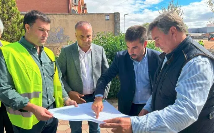 El viceconsejero  de Presidencia y Administración Local, José Antonio Sánchez, en su visita a Mejorada del Campo - Foto Comunidad de Madrid