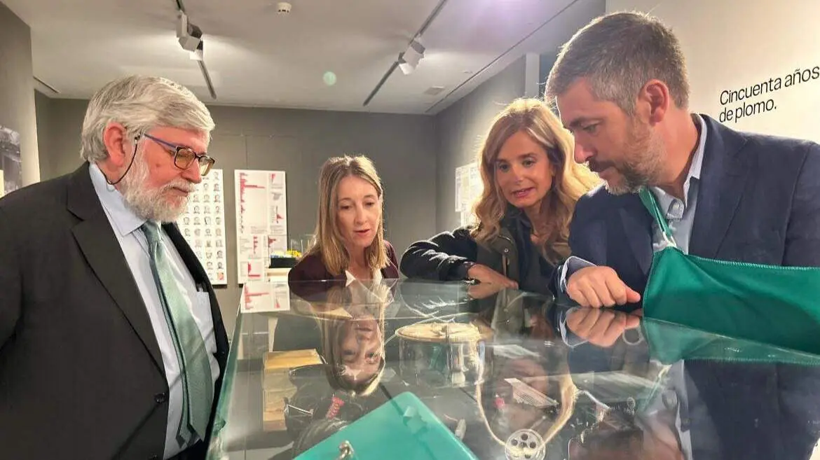García Martín visita el Centro Memorial de las Víctimas del Terrorismo en Vitoria - Foto Comunidad de Madrid