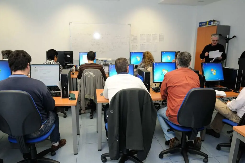 Foto de archivo de una sesión formativa impartida por la Agencia para el Empleo