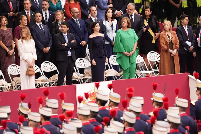 Ayuso durante el desfile militar - Comunidad de Madrid