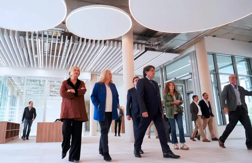 Visita al nuevo centro cultural que el Ayuntamiento ha construido en Valdebebas - Foto Ayuntamiento de Madrid