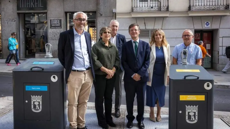 Foto de familia de Páramo con delegación de Cartagena de Indias - Foto Ayuntamiento de Madrid